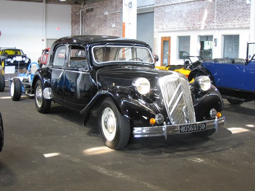 citroen_15-six_black_1952_web02.jpg