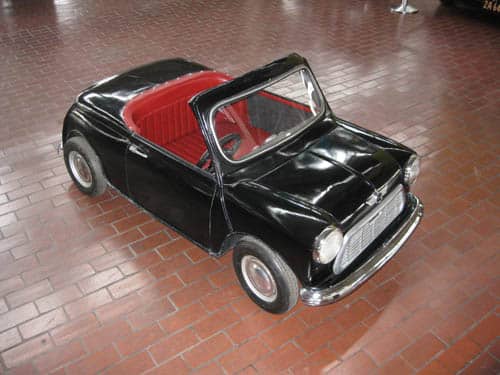 morris_mini_2-3_scale_1975_web01.jpg