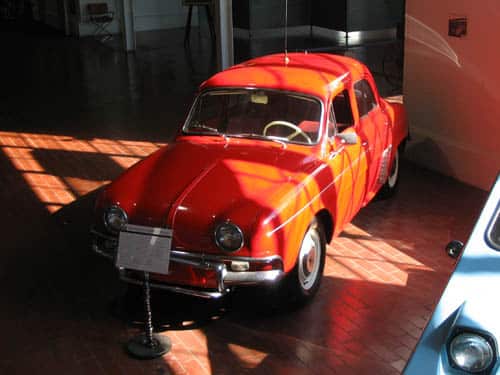 renault_dauphine_henney_elec_red_1959_web1.jpg