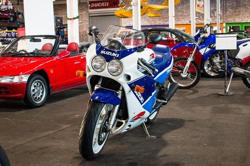 suzuki_gsxr750_1988web1.jpg