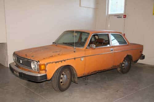 Volvo-142-1974-1web.jpg