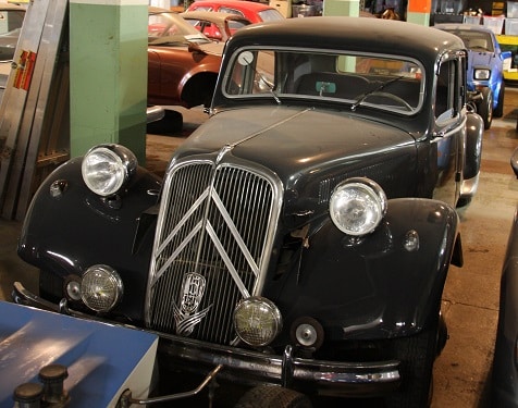 citroen_15_six_grey_1953web1a.jpg