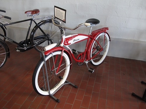 schwinn-hornet-1955.JPG